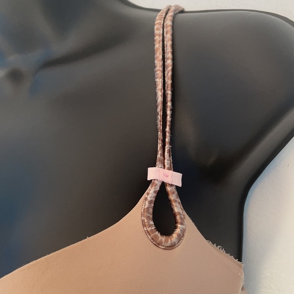 Victoria Secret bra cream size 36D - Picture 4 of 11